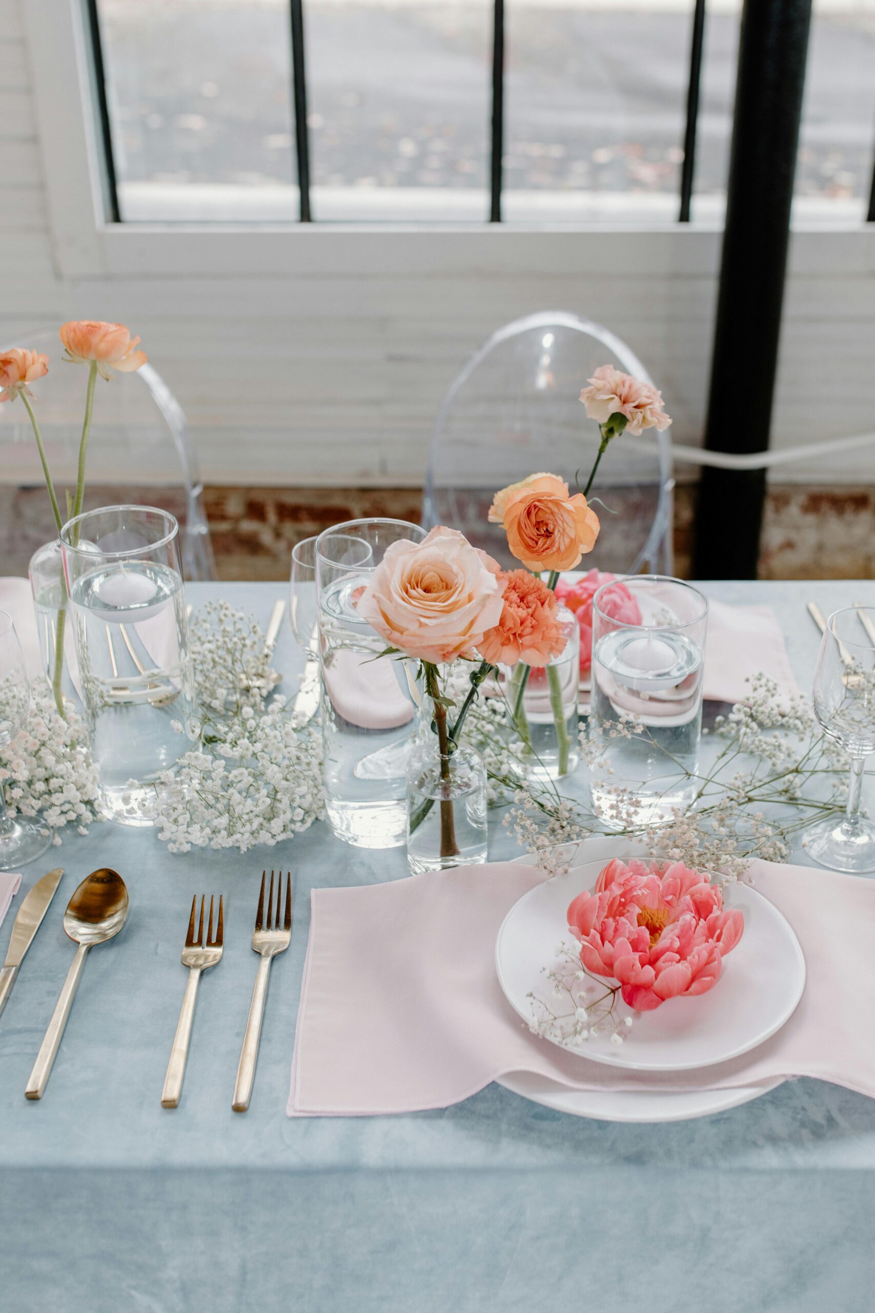 pink floral table setting